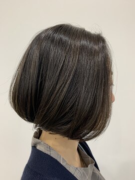 カットアンドトータルビューティ ヴァンキャトル(Cut&Total Beauty VINGT QUATRE) グラボブ