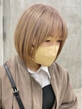 スー 渋谷(suu) ミルクティーベージュ前髪ありミニボブ前下がりボブショート