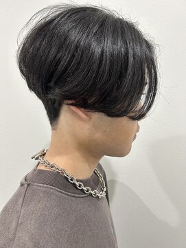 ヒュイル バイ ニアウ(Hwyl by Niau) メンズマッシュセンターパートスパイラルパーマニュアンスパーマ