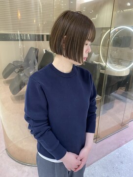 マイル 渋谷(mile) くすみベージュ×ミニボブ