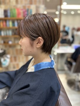 ピークアブー アヴェダ アトレ恵比寿(PEEK-A-BOO AVEDA) 前髪あり大人小顔ショート/30代40代50代/岡野亘希
