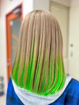 エターナルバイマティーナ(Eternal by MATINA) 【ミルクティー×ネオンライム】 池袋美容室