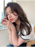 大人の魅力引き立つ美艶ロングヘア