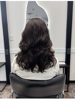 ロア 熊本(LOA)&nbsp;コテ巻き風パーマ　伸ばしかけにお勧め