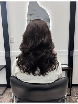 ロア 熊本(LOA) コテ巻き風パーマ 伸ばしかけにお勧め