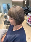 ハイライト白髪ぼかしショートショートボブ大人ヘア向ヶ丘遊園