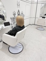 円(en)&nbsp;ブロンドタッセルボブ