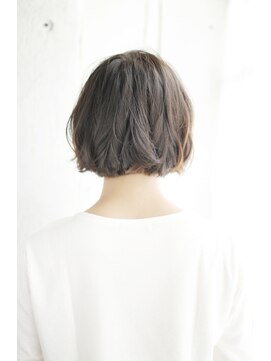 トランクイル サフリック(TRAN9UIL safric) 20代・30代・40代 モードに更新☆ニュアンスショート