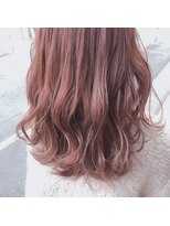 フィン(FiN by allure)&nbsp;浦前ツバサ/ホワイティアプリコット透明感ヘアゆるミディ