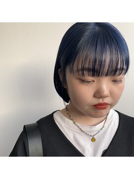 美容室 アイディー i-dee 深みブルー