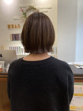 ヘアメイクヒール 八戸【ナチュラル☆切りっぱなし風ボブ☆】20代/30代/40代
