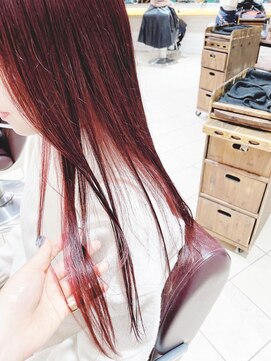 ネオリーブ チッタ 阿佐ヶ谷店(Neolive citta) コーラルレッド 艶イヤリング