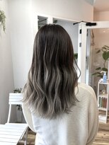 クロエ バイ ラヴィズム 新潟駅前店(CLOE by LUVISM)&nbsp;グレージュグラデーション