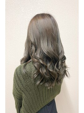 サニー 津田沼店(SUNNY) マットな質感カーキアッシュ