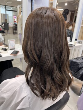 アッシュ 吉祥寺店(Ash) 【赤み消し】オリーブベージュ