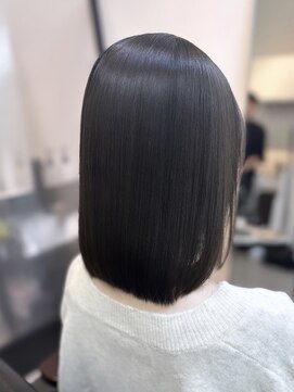 シンカ(shinka) shinkaストレート(髪質改善縮毛)＋艶出しトリートメント