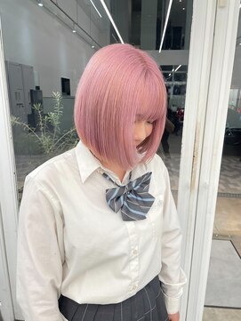 ニトバイアンキシム(nit by ahnkism) ボブミルクティーベージュブリーチダブルカラー堀江