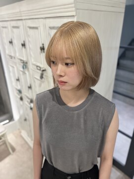 クレビア 名古屋(CreBiA) ブロンド/ボブ