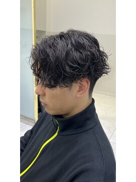 六本木美容室 白金店 波巻きスパイラルパーマシャドウパーマセンターパート