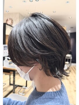 フィゼル あべのルシアス店(Aujua fizelle) ウルフカット×黒髪