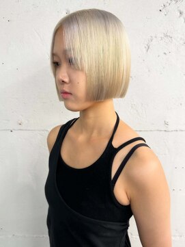 コードプラスリム(CODE+LIM) ハイトーン/ボブカット/ケアブリーチ