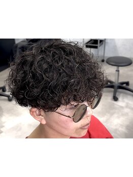 最先端のパーマ技術と知識をご提供◎再現性の高い束感と自由自在なパーマで、もうセットに悩まない。