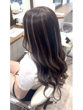 ヘアーズ ハクナ(hairs 897) エクステハイライト