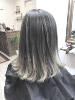 ヘア メイク ヴァーブ(hair make Verve) グレージュロブ