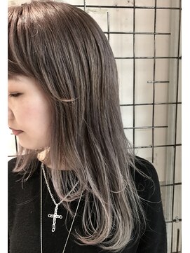 ウム(UMM) 【UMM國守】ハイライトグラデーション_ヘルシーレイヤー