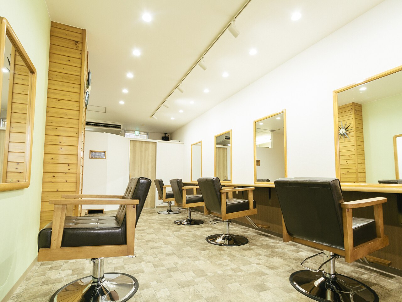 セット面 美容室 ほぼ新品