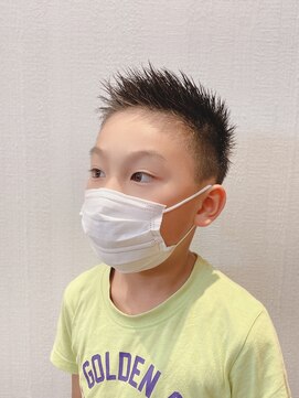 ヘアーデザイン サンライズ(Hair Design SUNRISE) ソフモヒ/ワイルドバング/刈り上げ/キッズ