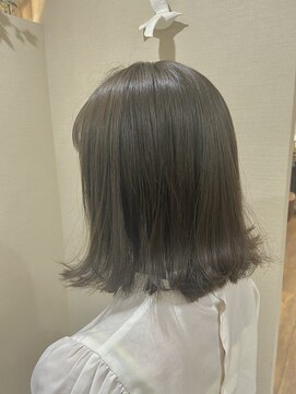 ソルト(Salt) 外ハネボブ×ピスタチオグレージュ