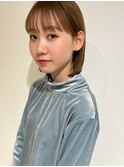 くすみベージュ
