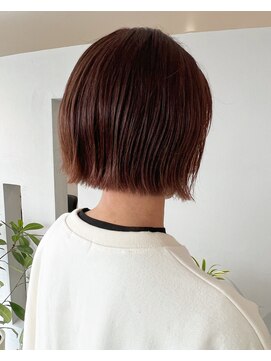 イロ(iro.) ぱつっとボブ×切りっぱなし