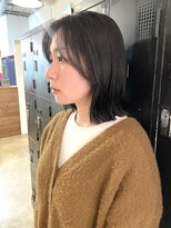 ヘアーアイストゥーレ(HAIR ICI TRE)&nbsp;ミディアム 切りっぱなし 暗髪 透明感カラー 担当渡辺聖
