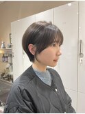 耳掛けショートボブ