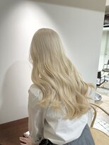 マニア(mania.)&nbsp;抜きっぱなしブロンドハイトーンベージュケアブリーチ2回