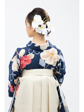 マリィズ下鴨(Marry's) 卒業式袴アップスタイル