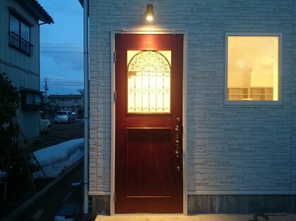 ジジ(JiJI)の写真