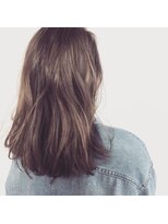 ジジ プラス デザイン(GIGI+design) セミロング