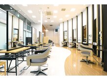 ユニックス イオンモール北戸田店(UNIX)の雰囲気（戸田エリアトップクラスの広々とした店内♪#髪質改善#ヘッドスパ）