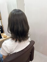 kamie 元町【カミエ】&nbsp;ブリーチなし　カーキアッシュ