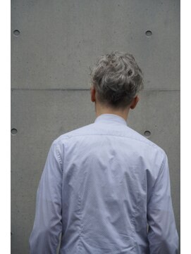 ダマーニ 表参道(DAMANI) ツーブロックでつくるアレンジ自在のかき上げフェミニンスタイル