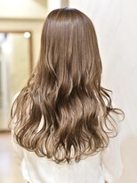 イリーブ(elieve)&nbsp;流行りのラベンダーカラー、ハイトーンで透け感UP