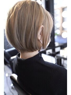シャロン(SHARON) 【SHARON原宿】アッシュベージュ/短過ぎないショートボブ