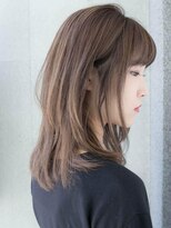 ルティア(Lutia) 柔らかふんわりロングレイヤー