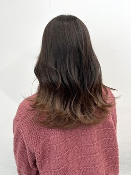 イース バイ アンブルリュクス 北千住(Ease by amble luxe) [髪質改善/イルミナカラー/インナーカラー/ダブルカラー