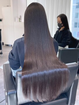 ラボ バイ アンキシム(Labo by AHNKISM) 【髪質改善】縮毛矯正/レイヤーカット/韓国ヘア/堀江