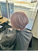 ピンクベージュ