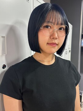 シェノン 心斎橋(CHAINON) ボブ/ミニボブ/切りっぱなしボブ/ネイビーブルー/髪質改善
